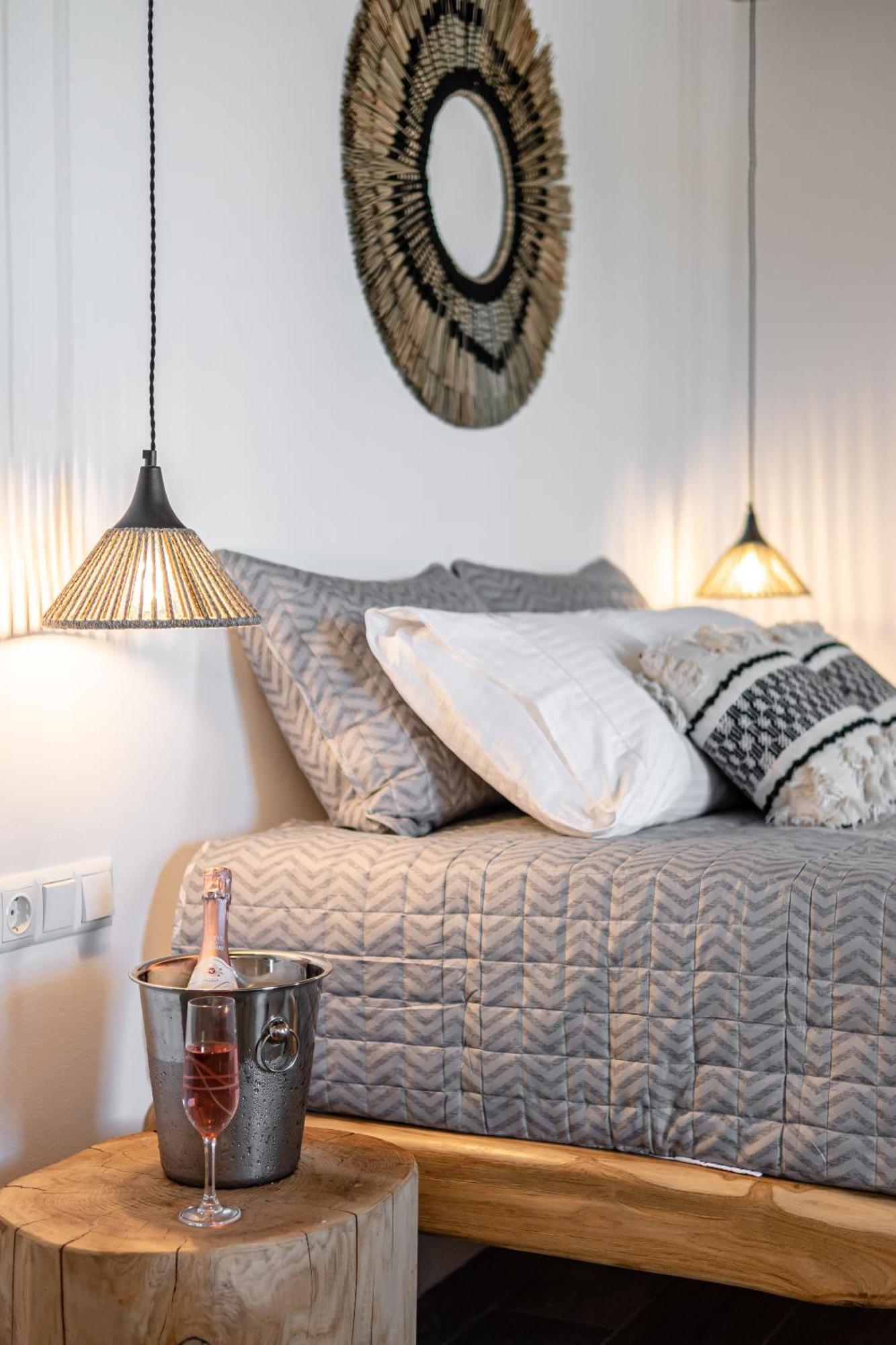 Naxos Finest Hotel & Villas Naxos City Экстерьер фото
